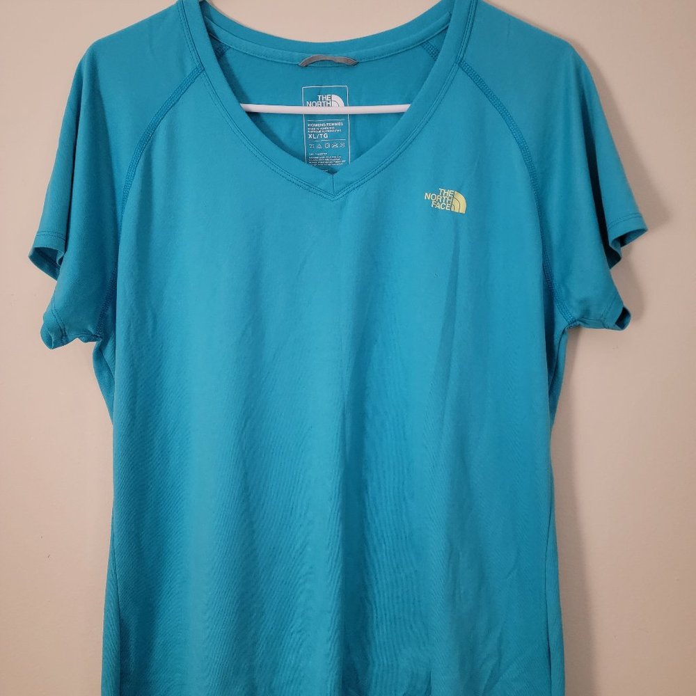 Women's TNF tee